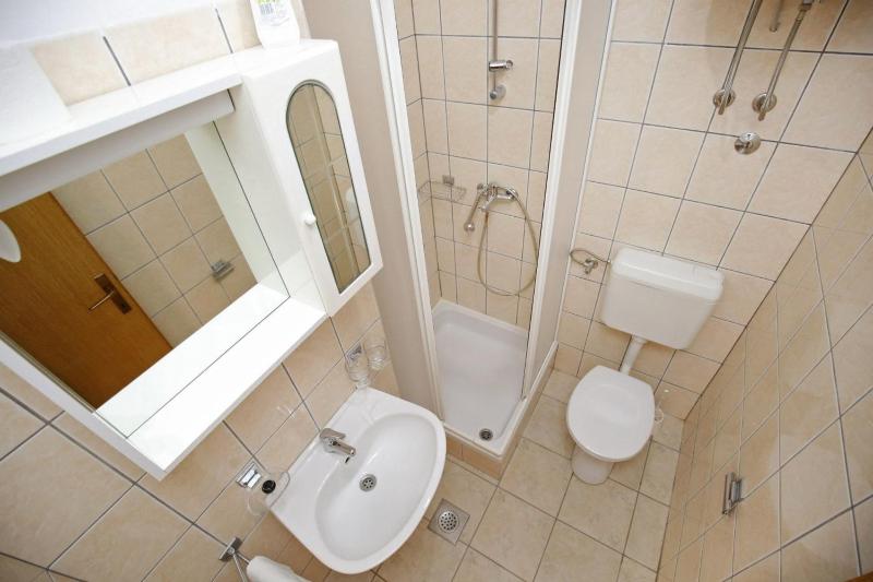 Holiday apartment in Privlaka with sea view balcony air conditioning WiFi 3598-5 - image 43