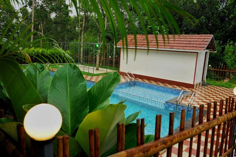 MT'S Villa - image 12