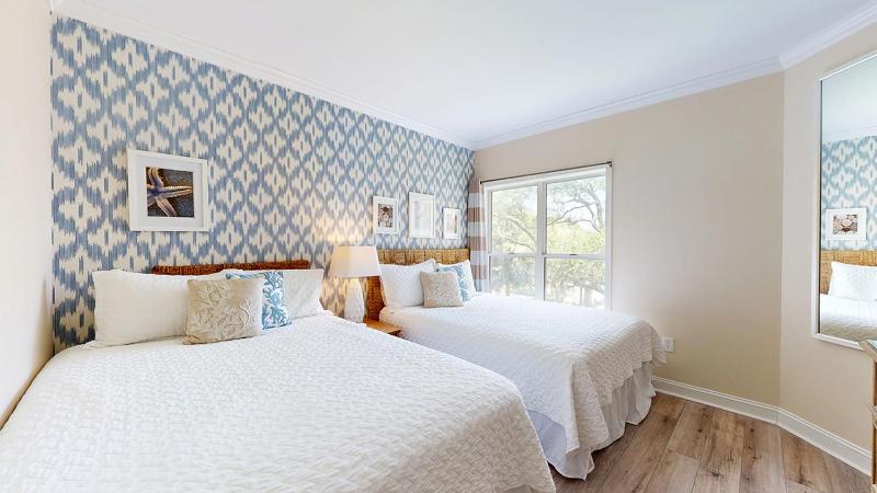 212 Barrington Court - image 4