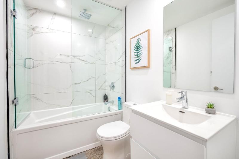 The Roland - Inviting 2BR Basement Suite in Downtown Toronto - image 16