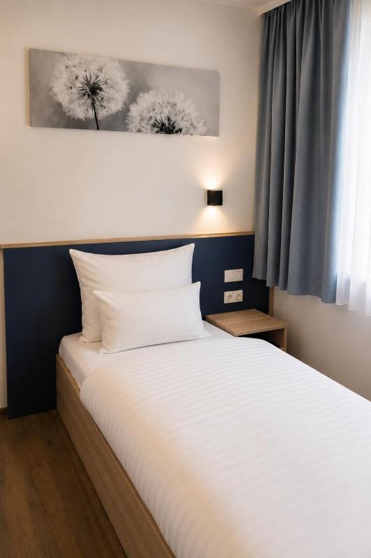 Hotel Central Nürnberg Hauptbahnhof - image 10