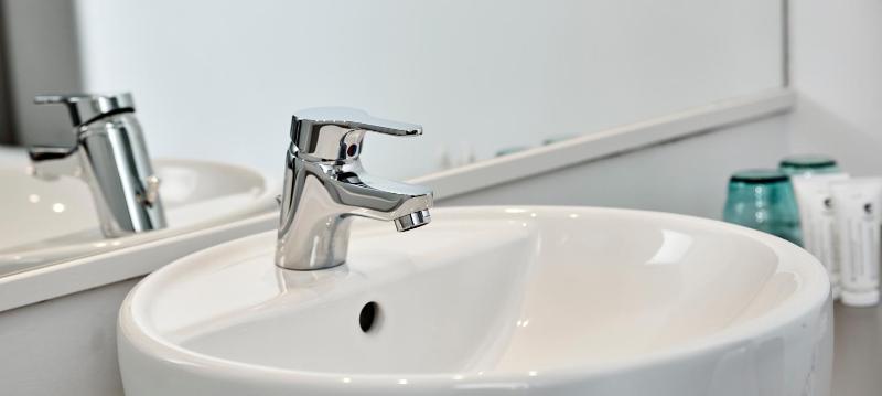 Budget Twin Room image 2