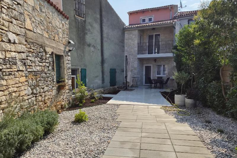 Holiday house with WiFi Rovinjsko Selo Rovinj - 3431 - image 18