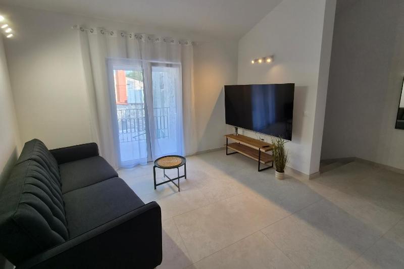 Holiday house with WiFi Rovinjsko Selo Rovinj - 3431 - image 8