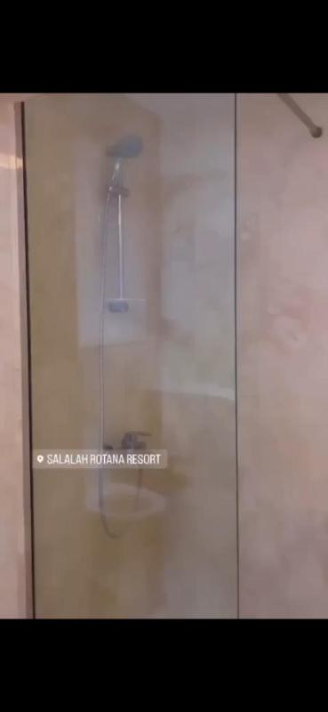 Lake chalet Salalah - image 7