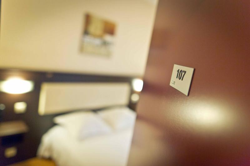 Chambre double + Bon Cadeau Restaurant image 3