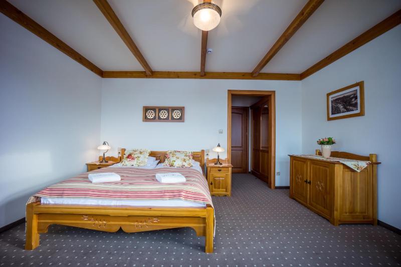 Deluxe Double Room with Balcony (2 Adults + 1 Child) image 2