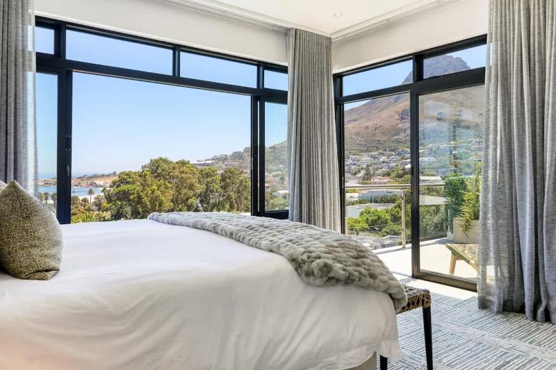 Vista del Mare - 3 Min walk to Camps Bay beach - image 15