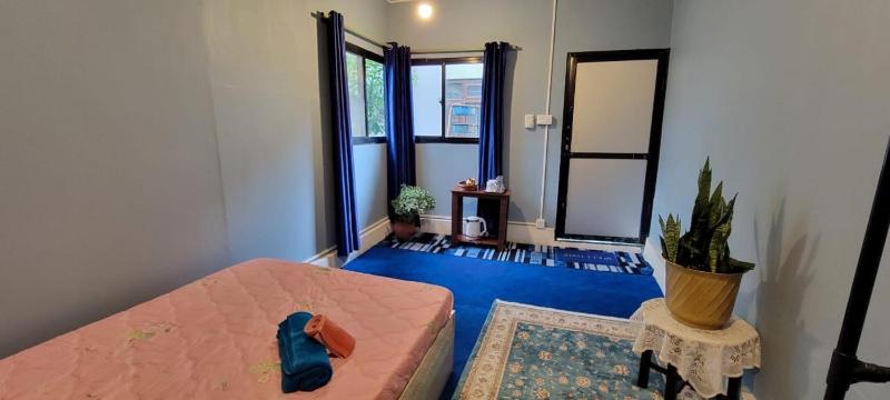 Homely Garden Retreat - image 13