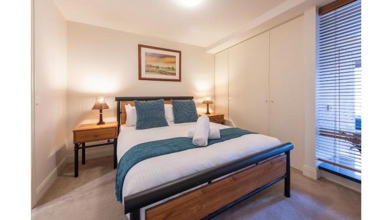 1-bedroom Unit in Classic Melbourne CBD Building! - image 15