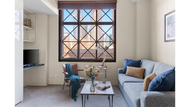 1-bedroom Unit in Classic Melbourne CBD Building! - image 4