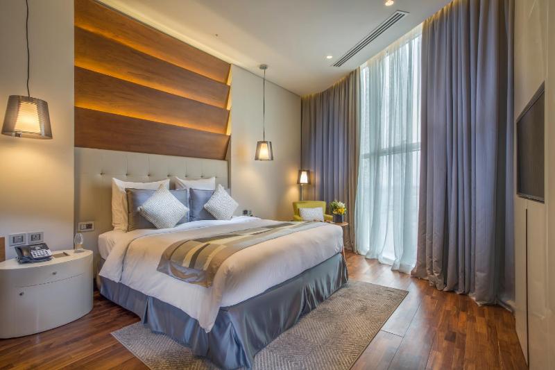The Avenue Hotel - image 6