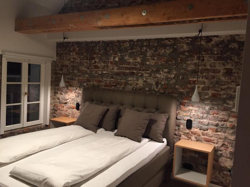 Square Rooms 20 - image 5
