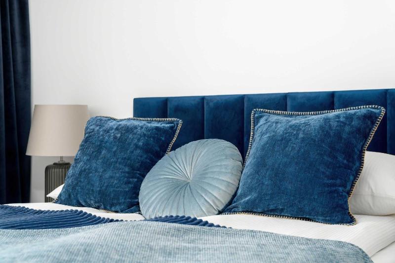 Stylowy Apartament z Klimatyzacją i Parkingiem Blisko Plaży by Noclegi Renters - image 29