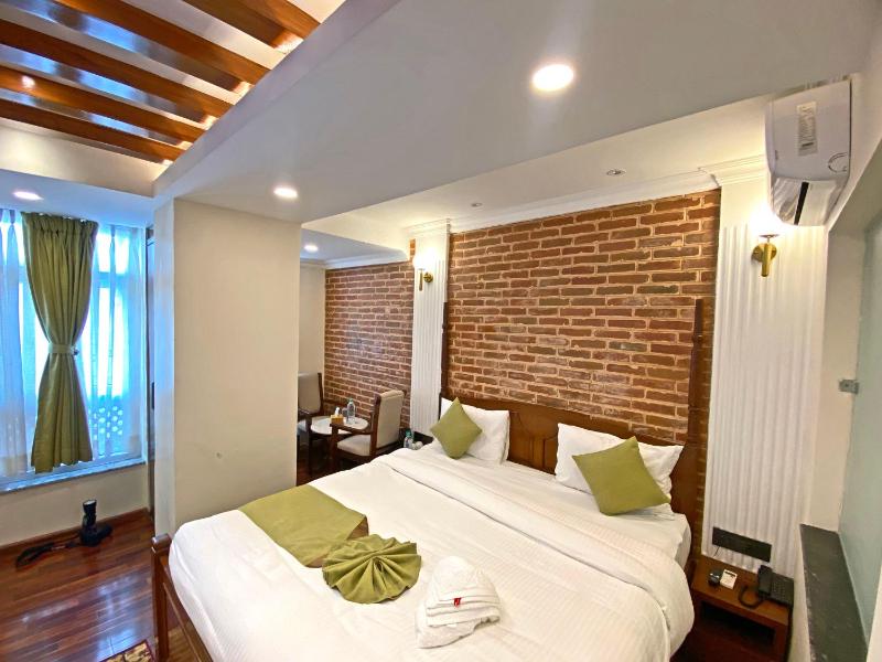 Shine Boutique Hotel - image 16