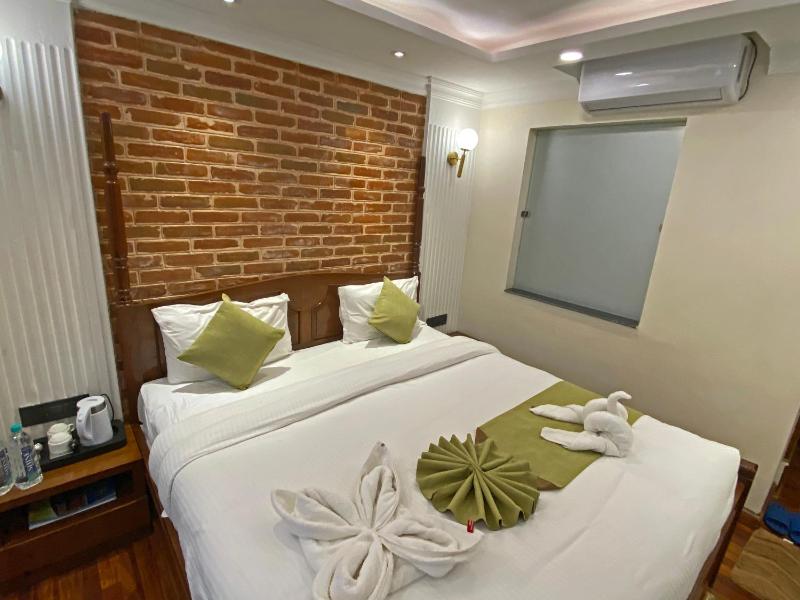 Shine Boutique Hotel - image 10