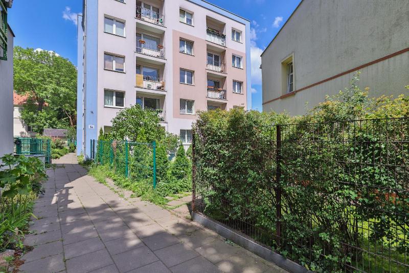 Comfortable Apartment Near the Beach in Sopot by Noclegi Renters - image 15