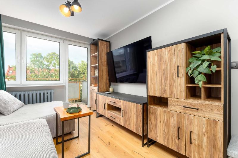Mosaic Apartment in Rzeszów Center with Air Conditioning and Balcony by Noclegi Renters - image 6