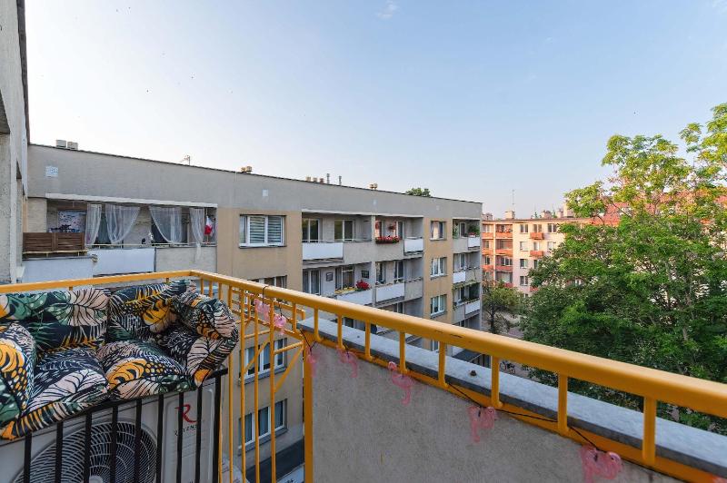 Mosaic Apartment in Rzeszów Center with Air Conditioning and Balcony by Noclegi Renters - image 10
