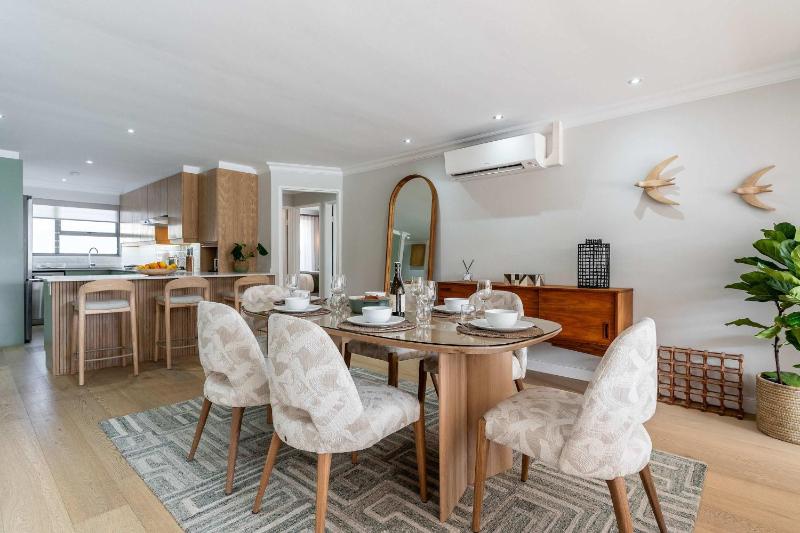 Nura Townhouse Camps Bay with Private Pool & Views - image 9