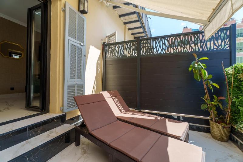 Nice Renting - 3FRANCE - Luxury & Comfort Suite by the Sea & Terrace - image 15