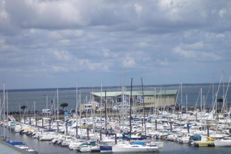 Apartment with balcony in the heart of Arcachon - image 8