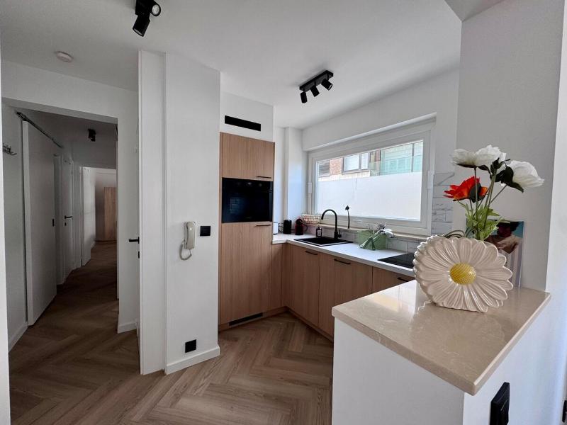 Sun Valley: Central Seaside Apartment - image 9