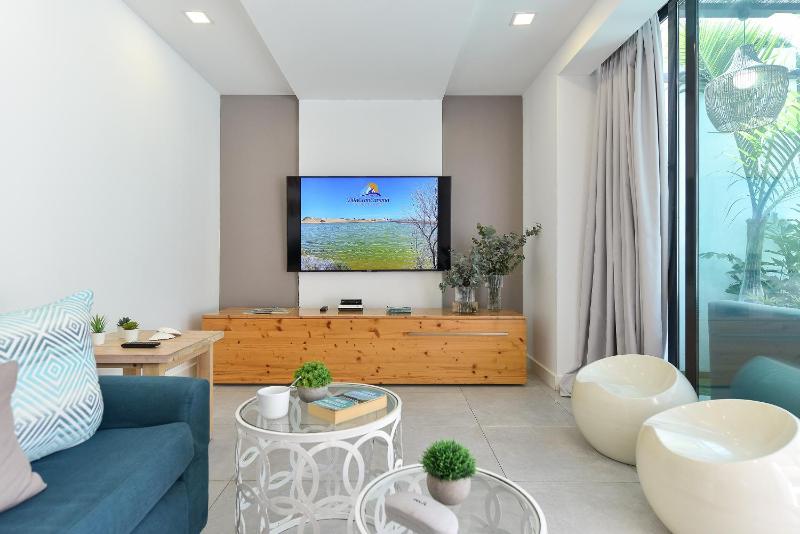 Cozy bungalow for 6 in Playa del Inglés GD04 by VillaGranCanaria - image 27