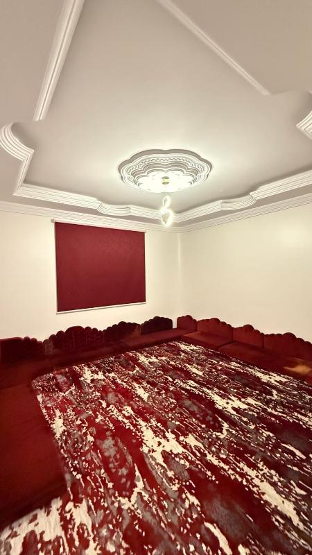 شقة مكونة من غرفتين غرفة نوم ومجلس ارضي - image 3