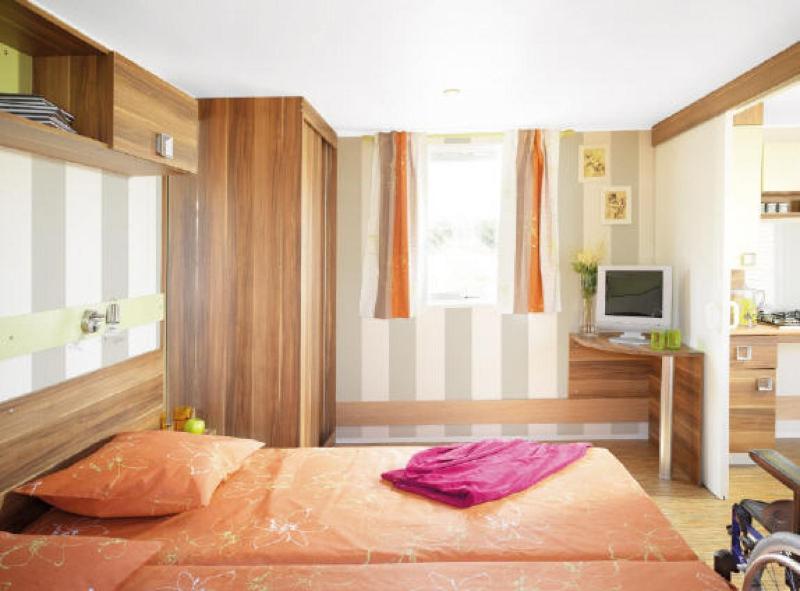 Two-Bedroom Bungalow (3 Adults) Helios  - Disability Access image 4