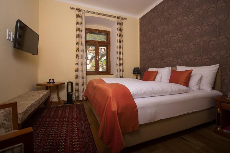 Grand Deluxe Double Room image 2