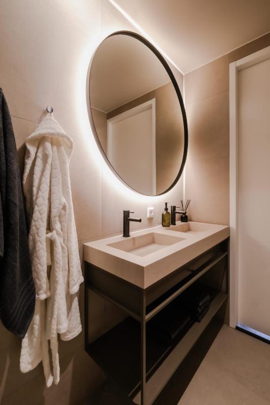 1BR Penthouse in Rotterdam City Centre - image 11