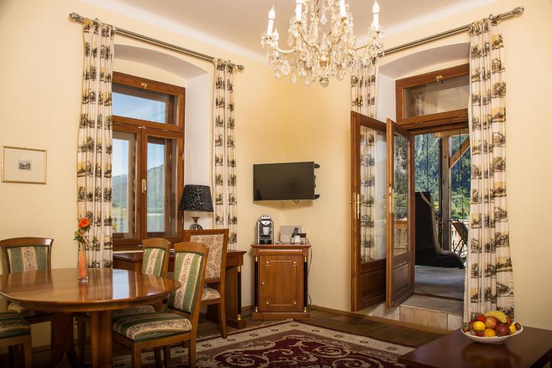 Superior Suite image 4