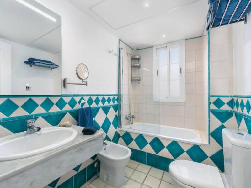 New apartment 300 mts from Marbella beach - Pass the Keys - image 13