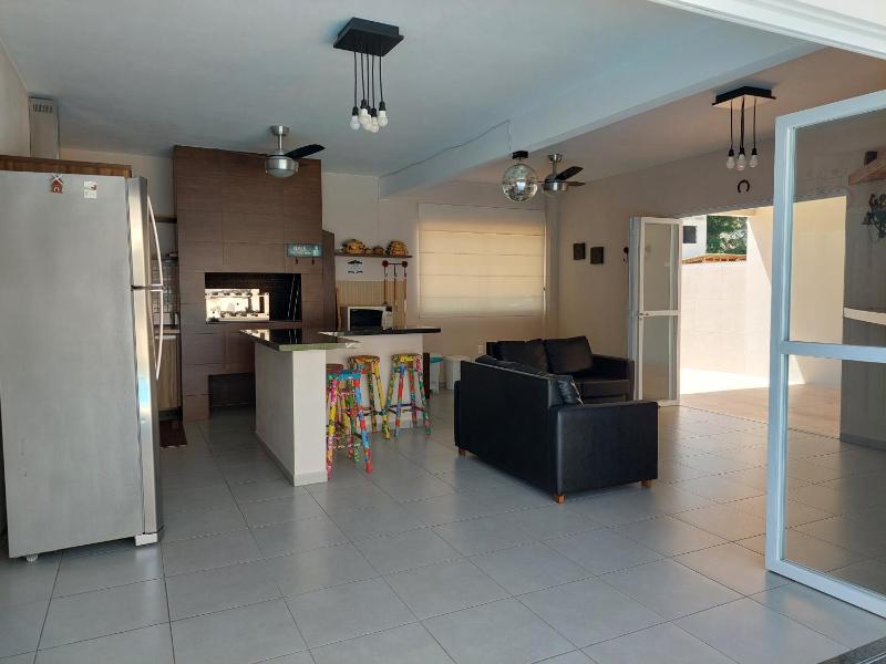 Casa em Canasvieiras com Piscina - image 15