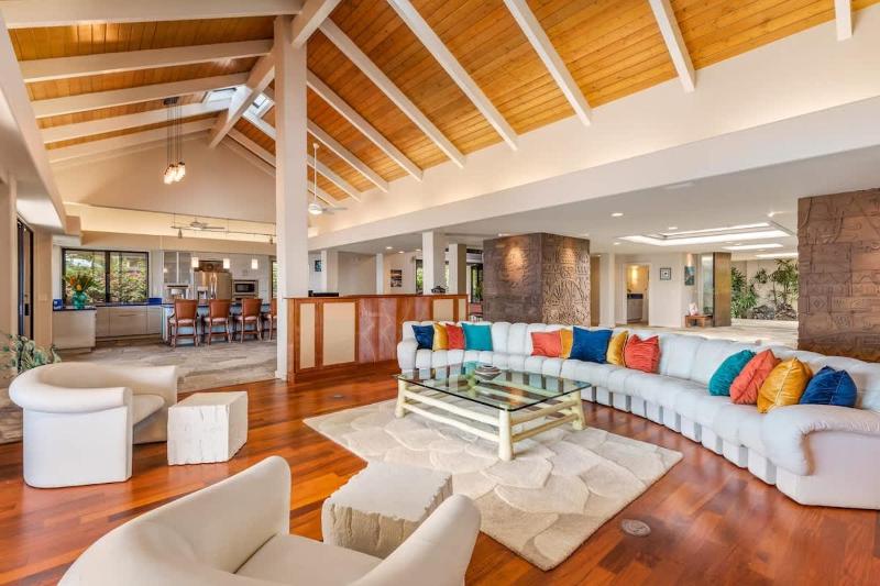 Waterfall House - Hawaii - image 3