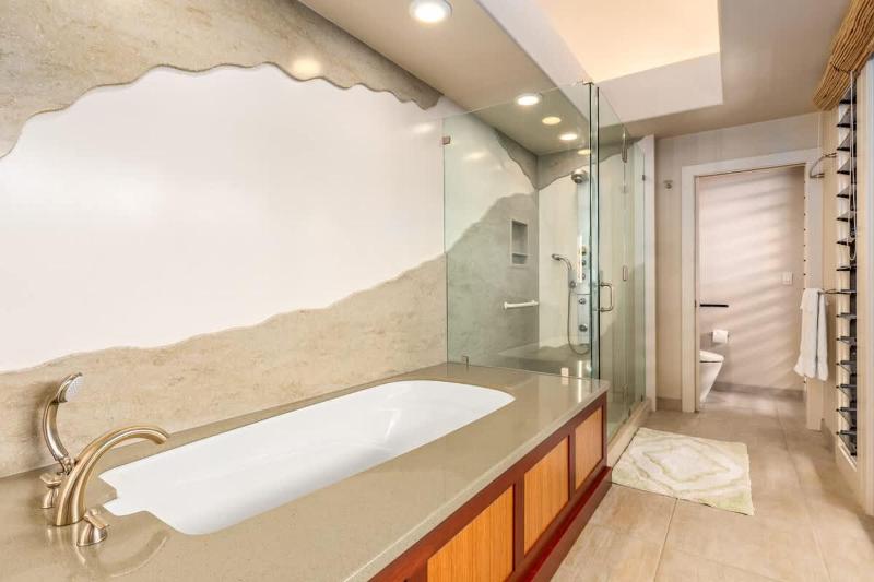 Waterfall House - Hawaii - image 33