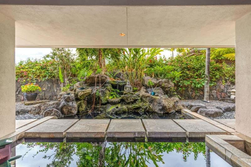 Waterfall House - Hawaii - image 20
