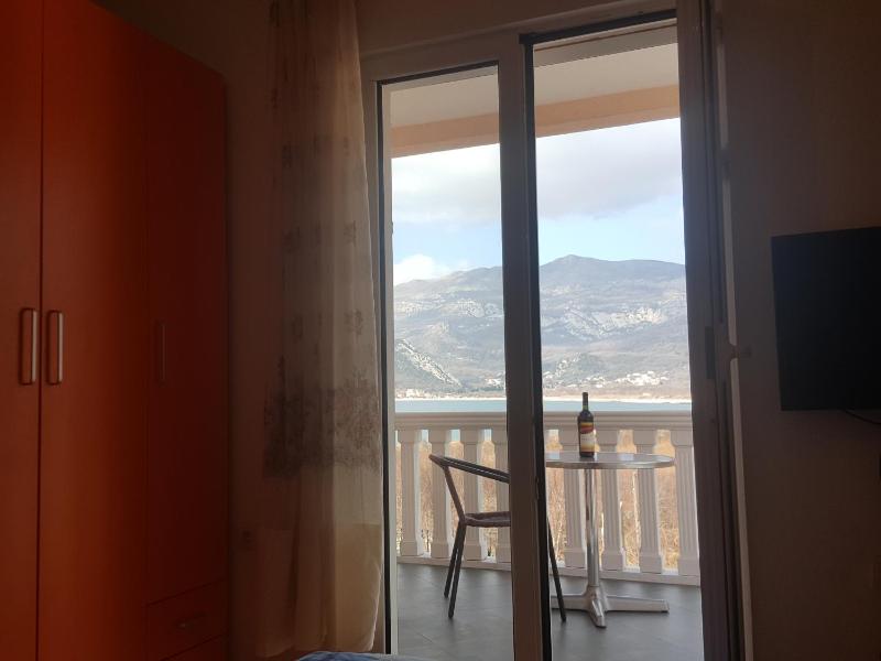 Studio with Sea View image 3