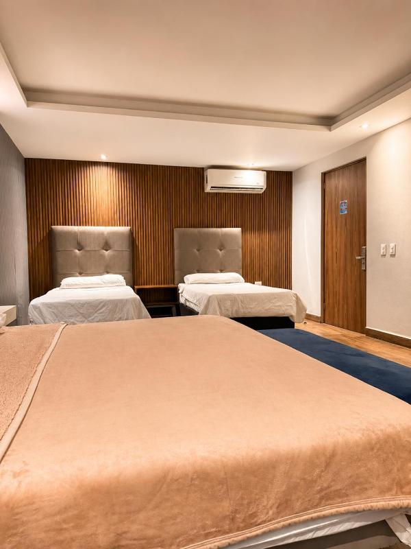 Hotel 202 - image 8