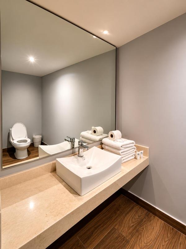 Hotel 202 - image 22