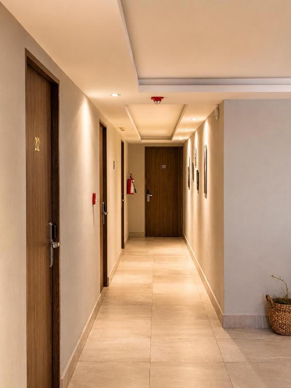 Hotel 202 - image 13