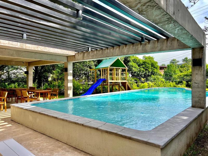 Oasis in the heart of the city 2 Bedroom Apartment - image 4