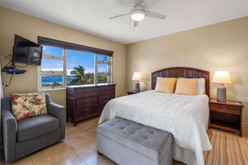 MENEHUNE SHORES #507 condo - image 30