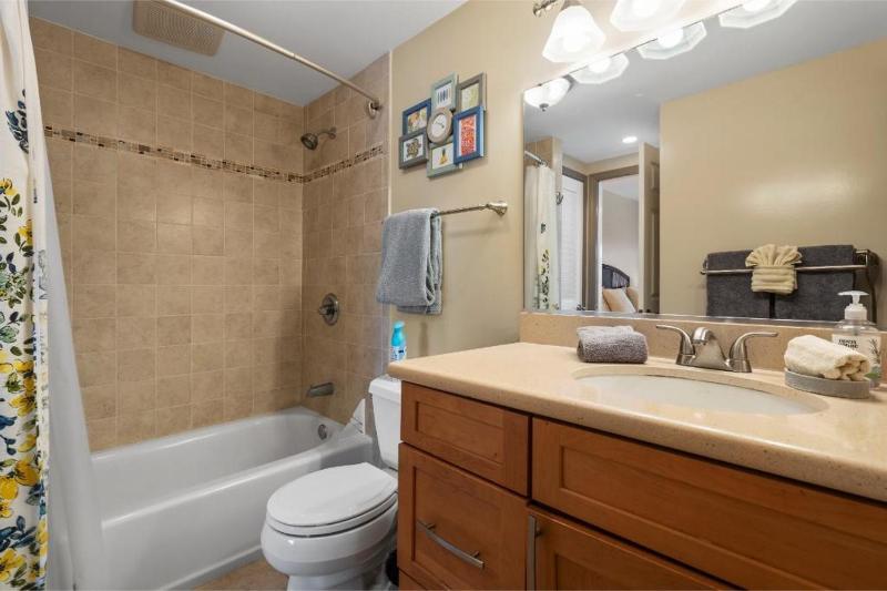MENEHUNE SHORES #507 condo - image 25