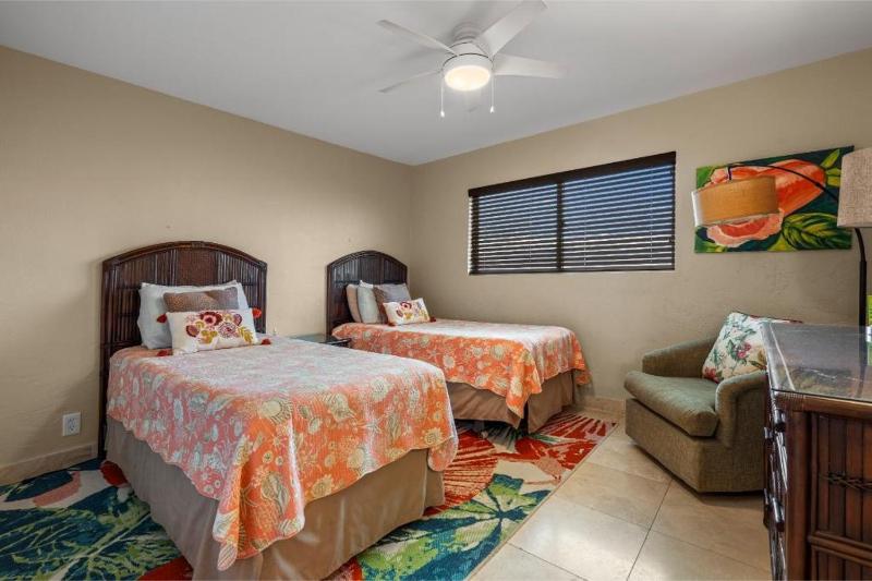 MENEHUNE SHORES #507 condo - image 33