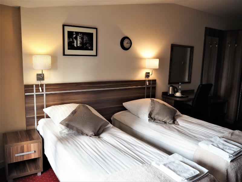 Double Room image 2