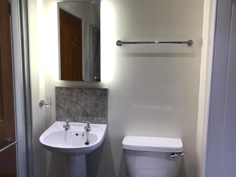 Quadruple Room image 2