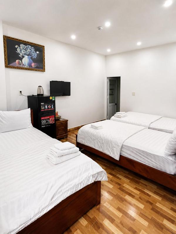 Phương Danh Hotel - image 36