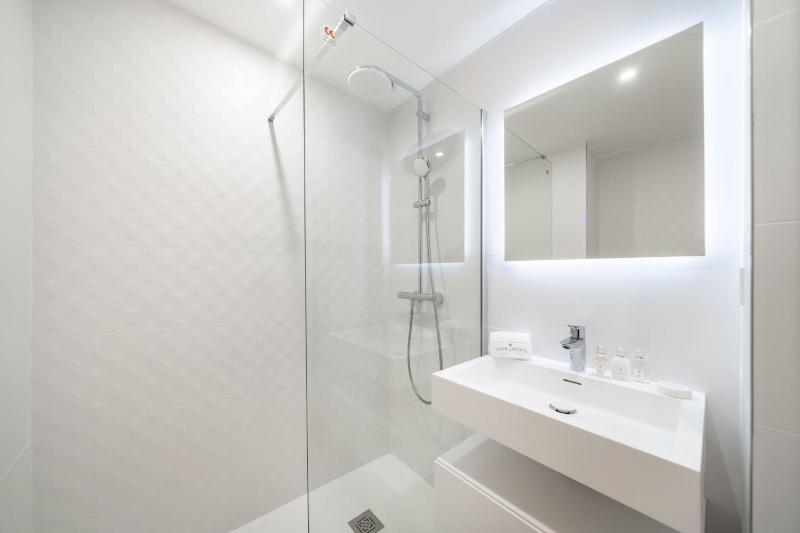 Chic appartement 2 pièces - image 11